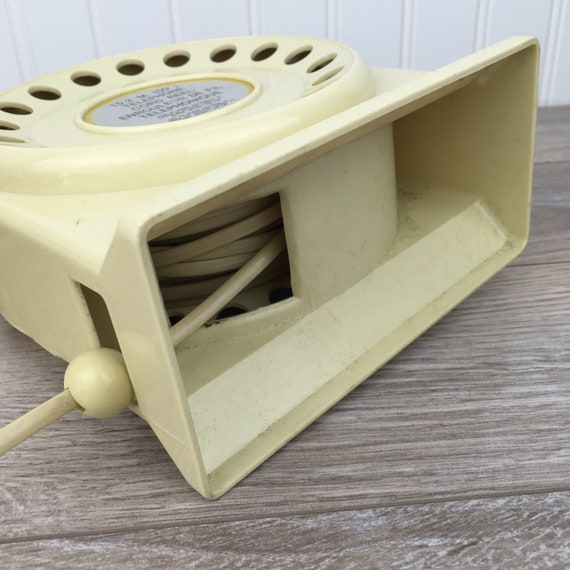Vintage Telephone Cord Reel W/ Handle, Long Phone Line Extension, Portable,  Retractable, Retro 80's, Industrial Decor, Movie & Photo Prop -  Canada