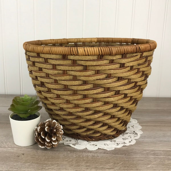 Vintage Natural Wicker Planter, Pot Holder, Indoor Planter, Boho Chic Planter, Waste Basket Bin, Trash Can, Boho Chic Decor, Gardening