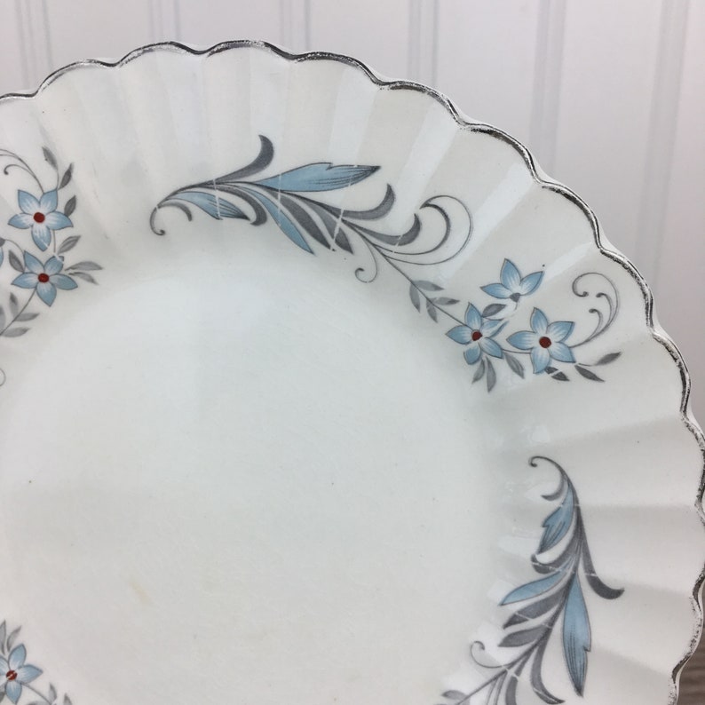 Retro 50/'s Kitchen Set of 2 Vintage J/&G Meakin English Ironstone Classic White Replacement Bread Plates Blue Floral Made in England