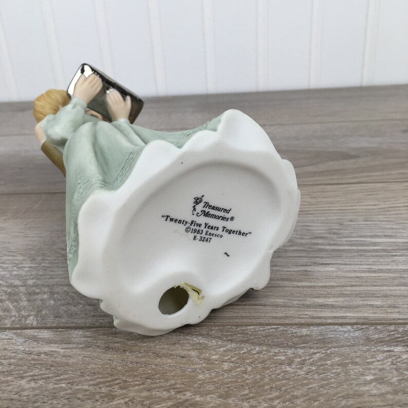 Husband /& Wife Figurine Vintage Silver Anniversary Gift by Treasured Memories Twenty Five Years Together 1983 Enesco
