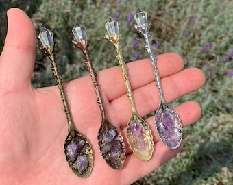 Cuillère de sorcière en améthyste - Cuillère en cristal - Wicca - Païen - Cuillère d'autel - Cuillère à herbes - Décoration d'autel - Vintage - Cuillère à café