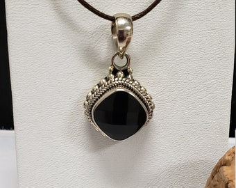Handcrafted Onyx pendant