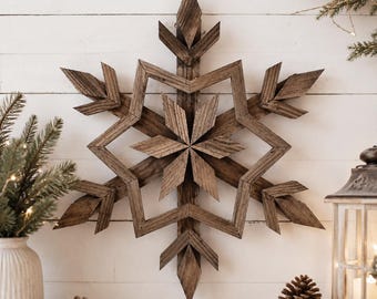 Rustic Reclaimed Cedar Wood Christmas Snowflake: Holiday Mantel Decor