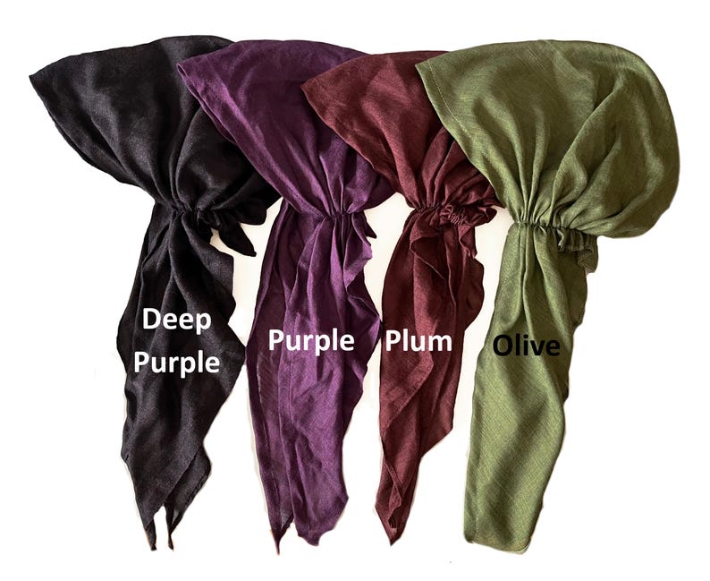 Puede incluir: Cuatro cubiertas para la cabeza de tela en diferentes colores: morado oscuro, morado, ciruela y oliva. Las cubiertas para la cabeza est&aacute;n hechas de una tela suave y el&aacute;stica y tienen una banda el&aacute;stica fruncida en la parte posterior.