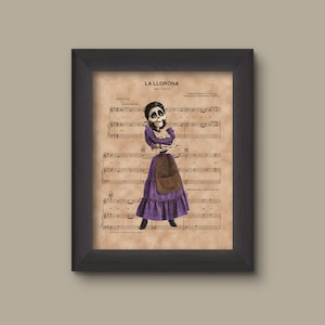 Pu&ograve; includere: Una stampa di spartito musicale in stile vintage con La Llorona dal film Coco. L'immagine mostra una donna scheletrica con un vestito viola e un grembiule marrone, con il titolo della canzone e le informazioni sul compositore in alto.