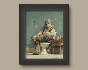 Könnte beinhalten: Gerahmter Kunstdruck mit Chewbacca auf einer Toilette. Das Bild hat eine Vintage-Ästhetik mit einer türkisfarbenen Wand und einem kleinen, abgenutzten Beistelltisch. Das Kunstwerk ist in einem dunklen Holzrahmen gerahmt.