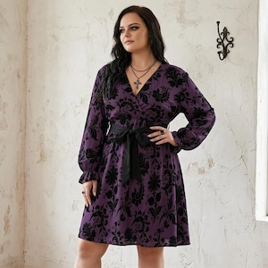 Purple Gothic Damask V-Neck Dress with Waistband – Plus Size, Foldable Collar, Long Sleeve (XS-4XL)