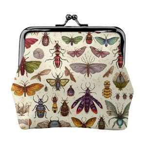 Monedero de cuero con cierre de beso de Bugs & Oddities / Micromonedero Gothic Curiosity / Accesorio de entomología vintage / Cartera gótica estilo cabaña