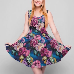 Floral Fit and Flare Dress: Vintage Print Sleeveless Skater Dress