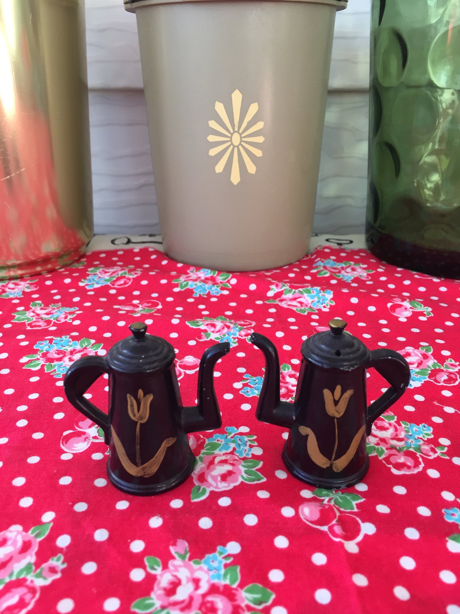 Set of Vintage Painted Cast Iron Coffee Pot Salt and Pepper Etsy