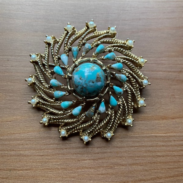 Vintage Sarah Coventry Brooch, Statement Piece, Faux Turquoise. Goldtone, Eighties, Collar Brooch, Collar Pin, Retro, Costume Jewelry