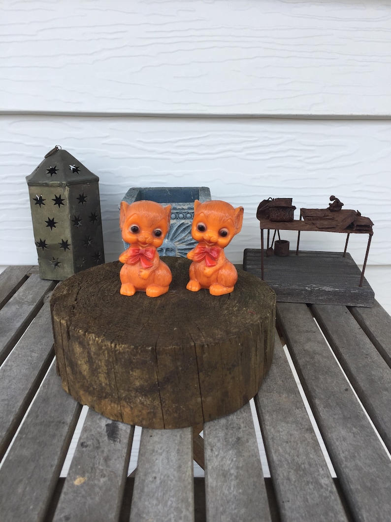Horror Come Play With Us Collectible Kitsch Terror Vintage Mice Salt and Pepper Shakers Horror Kitchenalia Amazing Kitsch Awesome