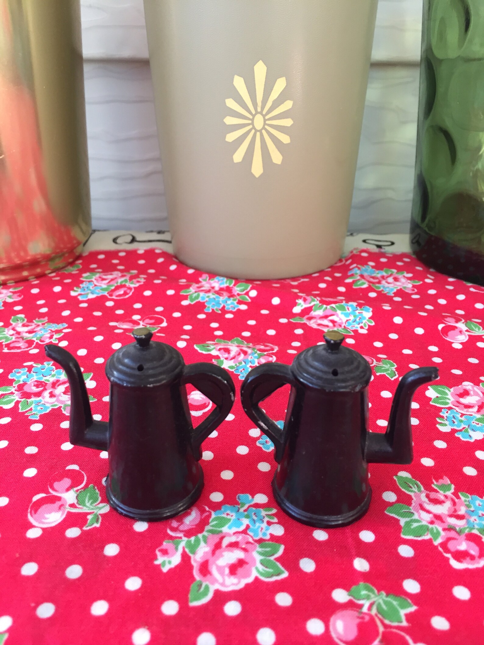 Set of Vintage Painted Cast Iron Coffee Pot Salt and Pepper Etsy