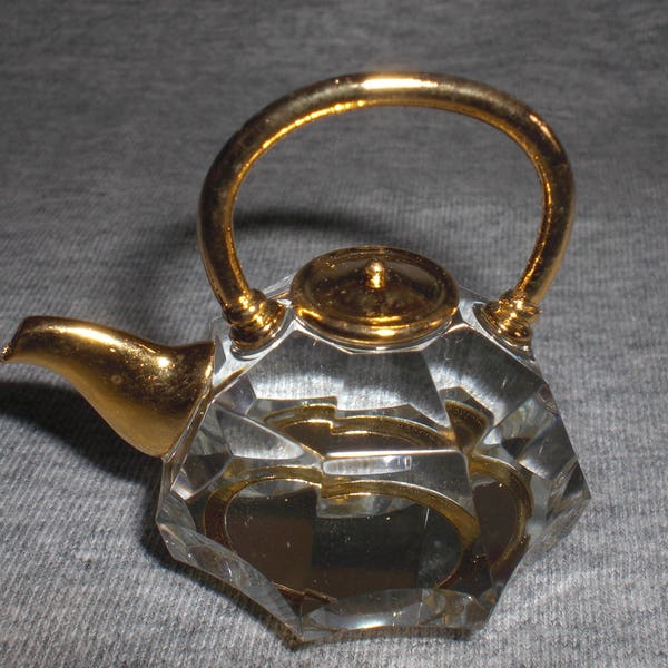 Teapot Laura - miniature collectible crystal figurine