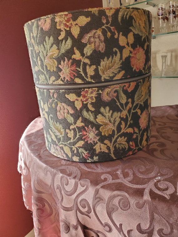 Vintage Cylinder Shape Floral Hat/Wig Box - image 4