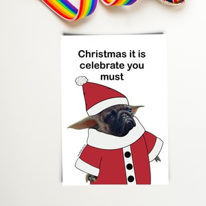 Biglietto natalizio con carlino. Scheda del costume di Babbo Natale del carlino. Buon Natale di Puggin. Natale è festeggiare devi. Carta vacanze. Carta di Natale divertente.