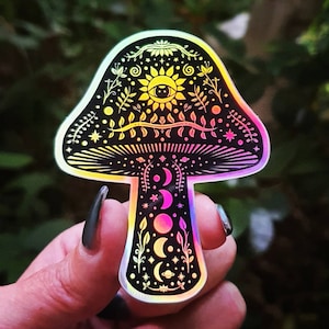 Paddenstoel holografische sticker. Sticker zon, maan en sterren. Heksensticker. Laptopsticker. Sticker fles. Trippy-sticker van hoge kwaliteit