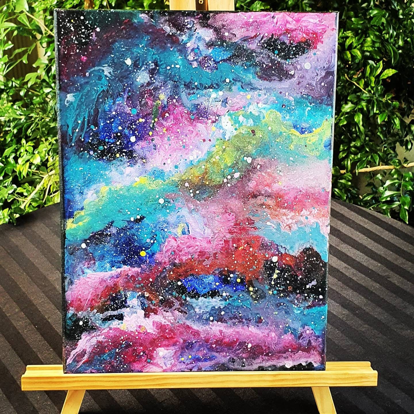 銀河の絵画。抽象画。流体アート レインボー アクリル。宇宙の