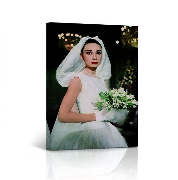 Audrey Hepburn in Wedding Dress and Holding Lily Funny Face - Etsy Audrey Hepburn in Wedding Dress and Holding Lily Funny Face - Etsy