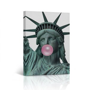 New York City Masterpiece Statue of Liberty Pink Bubble Gum Famous Statues Paintings Canvas Wall Art Classic Art Wall Decor
