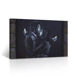 Banksy Canvas Wall Art Black and White Mobile Lovers Street Art Painting Mural  Graffiti Artwork Wall Decor for Living Room Home Decor