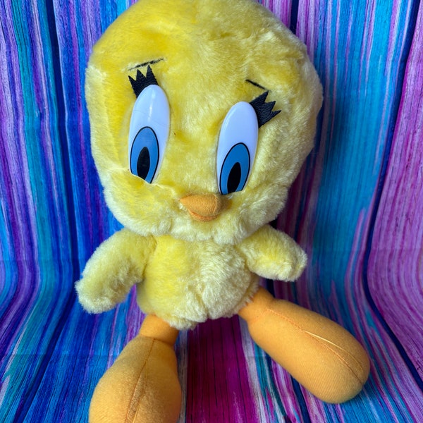 Vintage Tweety Bird Plushie Stufffed Animal kids toys collectible tv show movie books comics collectible
