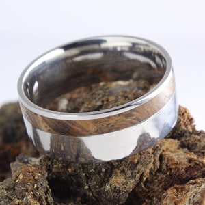 Men&#39;s Wedding Band with Oak Burl Inlay, Men&#39;s Rings Wood, Men&#39;s Ring Stainless Steel, Men&#39;s Wedding Bands, Mens Wedding Ring, Wedding Rings