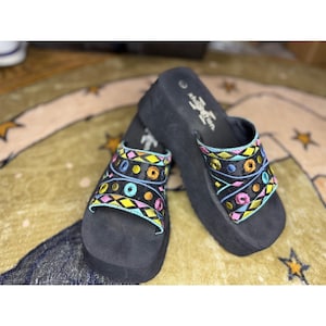 Xhilaration Vintage Y2K Platform Slide Sandals Embroidered Mirror Black 7.5