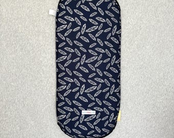 Waterproof Uppababy Vista V2 Bassinet Liner: Navy Feather Print