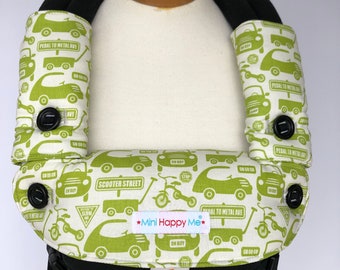 Ergobaby 360 Teething Pads: Cars Scooters Print, Dribble Bib Cover