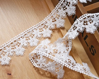 3 yards 1.2'' Wide White Snowflake Embroidered water soluble Lace Trimmings for Wedding Dress Edge Lace Trims Ribbon Sewing Accessories DIY