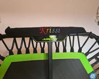 Jumping Fitness Stangenüberzieher – hygienischer Griffschutz für Trampolin – schweißabsorbierend & personalisierbar