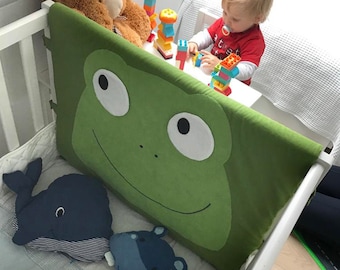 Cuddly frog for the cot • eBook & pattern • SET bed border + cushion + crawling blanket (carpet)