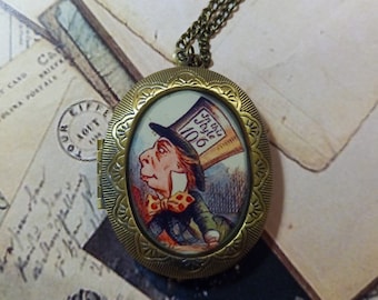 Collana Cappellaio Matto vintage style medaglione portafoto apribile locket  con immagine tratta da Alice in Wonderland