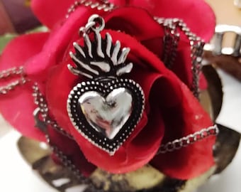 Collana votiva Ex Voto con Sacro Cuore disponibile in due versioni lucida e invecchiata