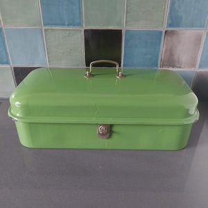 Bread bin enamel / enamelware enamel bread box storage kitchen Dutch vintage green 1960 bread box