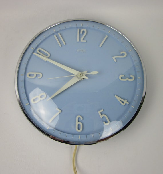 1970s England Vintage electric wall clock Metamec Clocks Home & Living