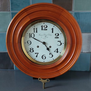 School clock French clock ODO French wall clock wall clock wall round wood key analog France 1970 vintage antique