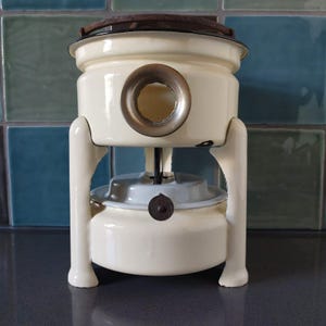 Kerosene stove enamel stove kerosene set oil stove cream / black 1 burner enamelware enamel cooking stove 1960 vintage