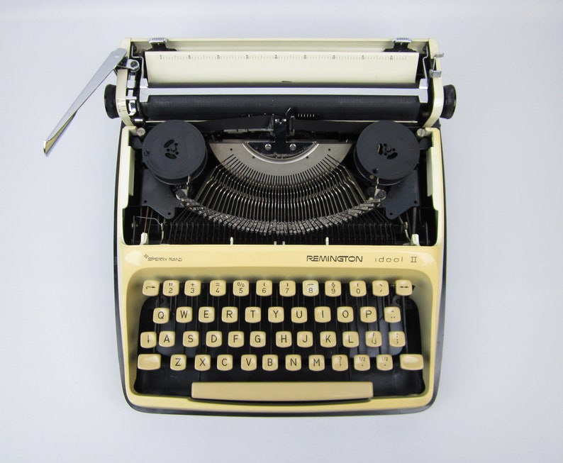 Remington Idool II QWERTY typewriter typemachine WORKING with Etsy