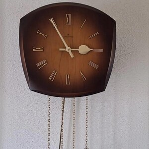 Horloge à pendule JUNGHANS, horloge murale, poids décoratifs en bois, Allemagne 1970, style vintage moderne
