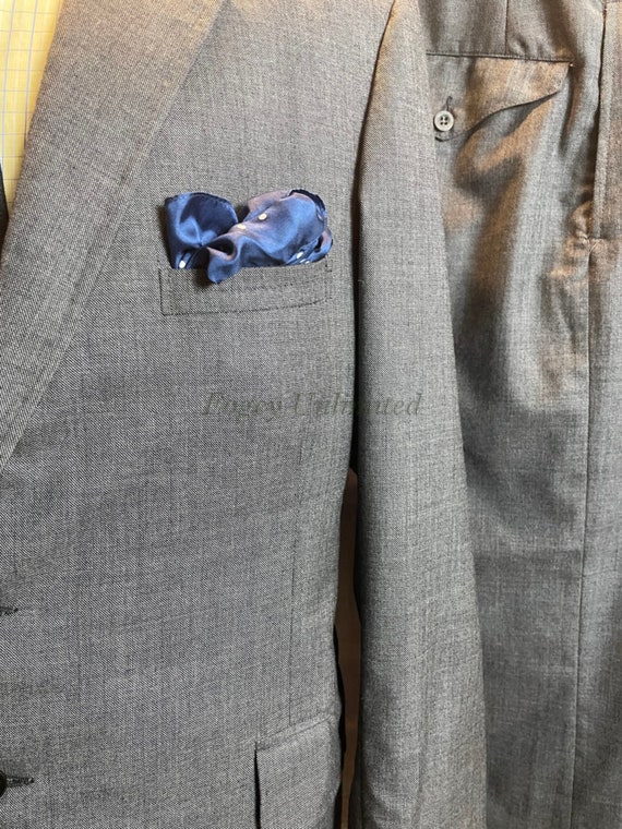 Vintage 3 Piece Grey Suit 38-40C/34W (RefPK3WC)