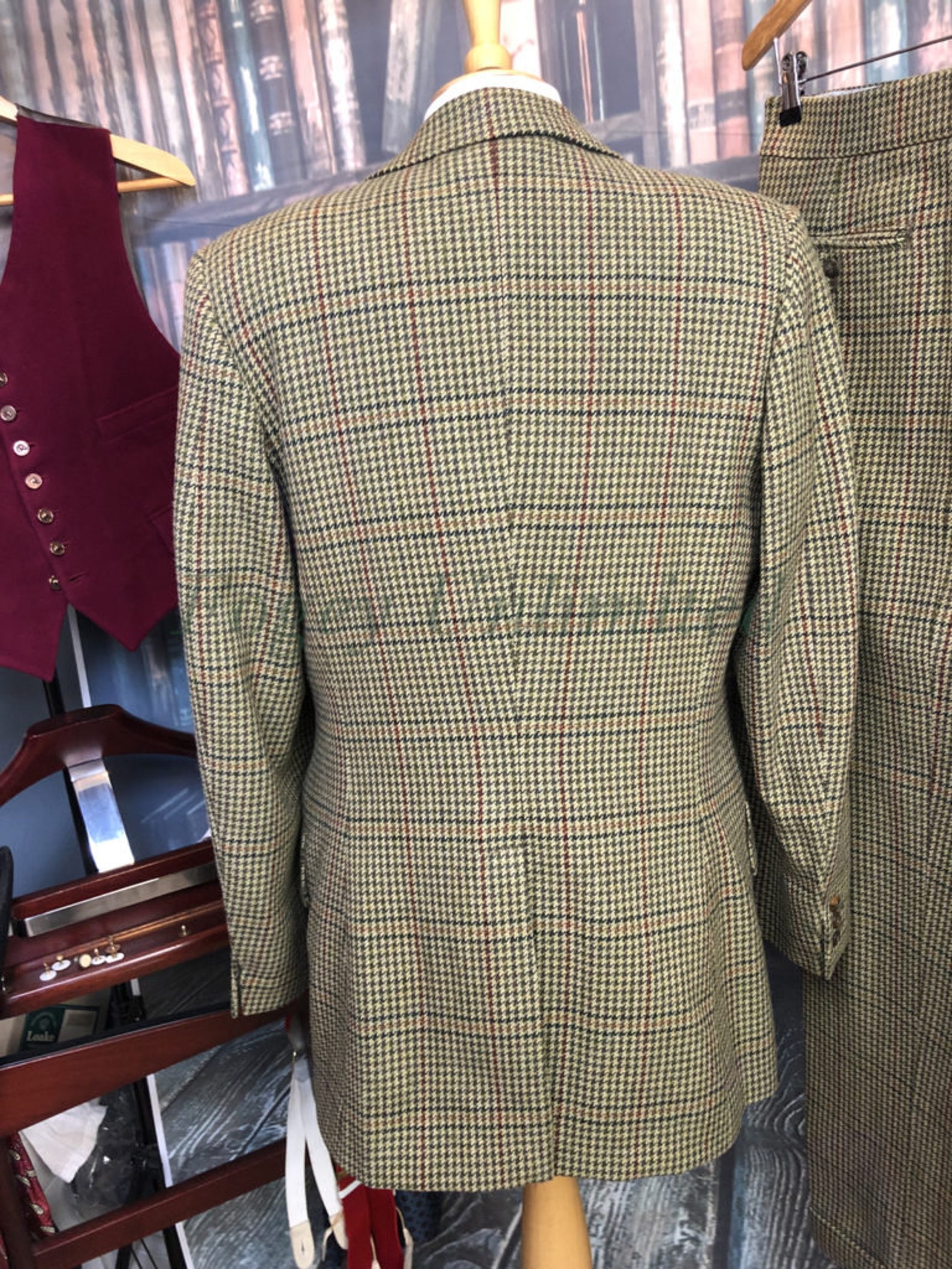 Vintage 3 Piece heavyweight Houndstooth Tweed Suit 40C/32W | Etsy