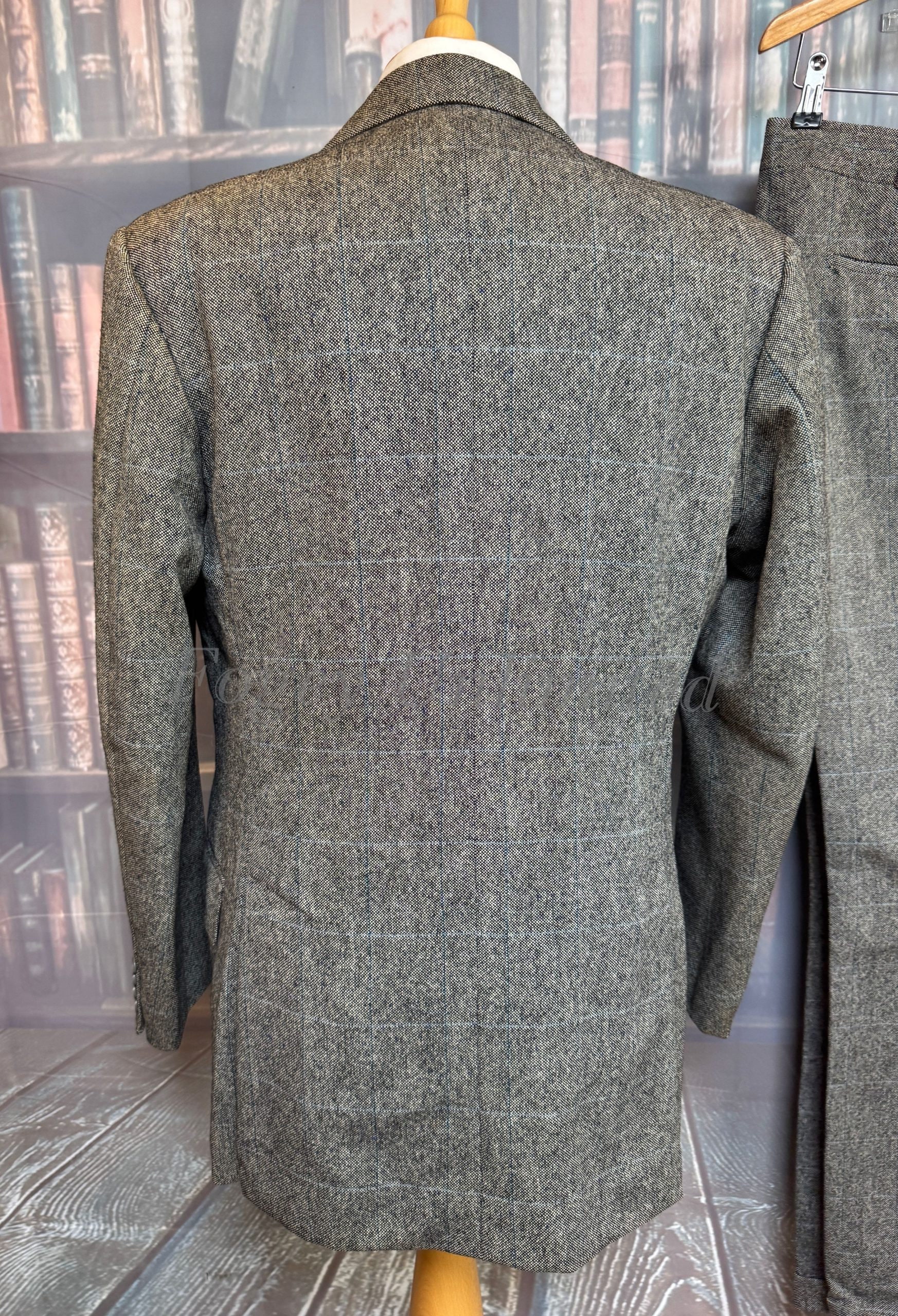 Vintage 1978 Welsh & Jeffries Savile Row 3 Piece POW Check Vintage 1978 Welsh & Jeffries Savile Row 3 Piece POW Check