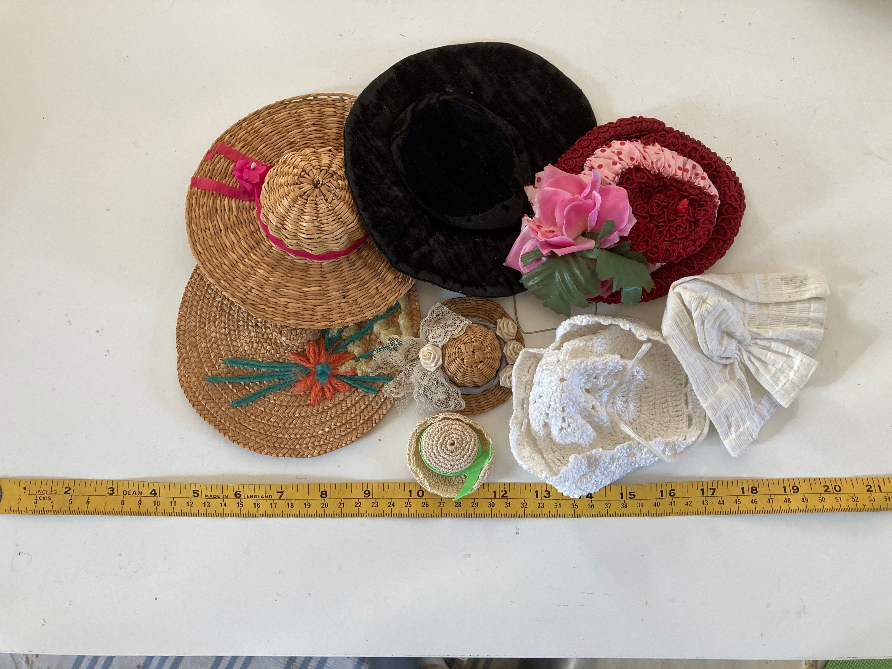 Lot of 8 vintage hats for dolls. From Victorian to 1950s. From