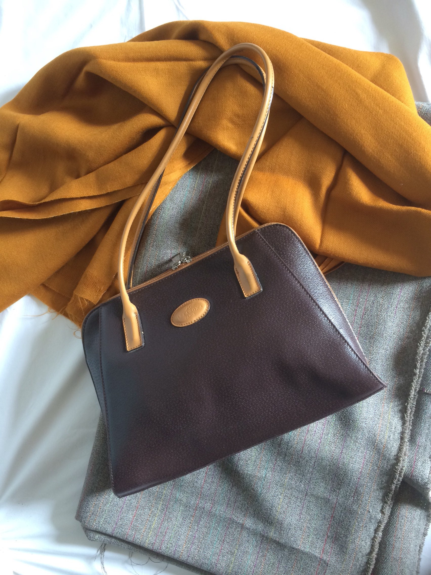 As New Leather Hexagona Paris Classic Country Brown and Tan Handbag