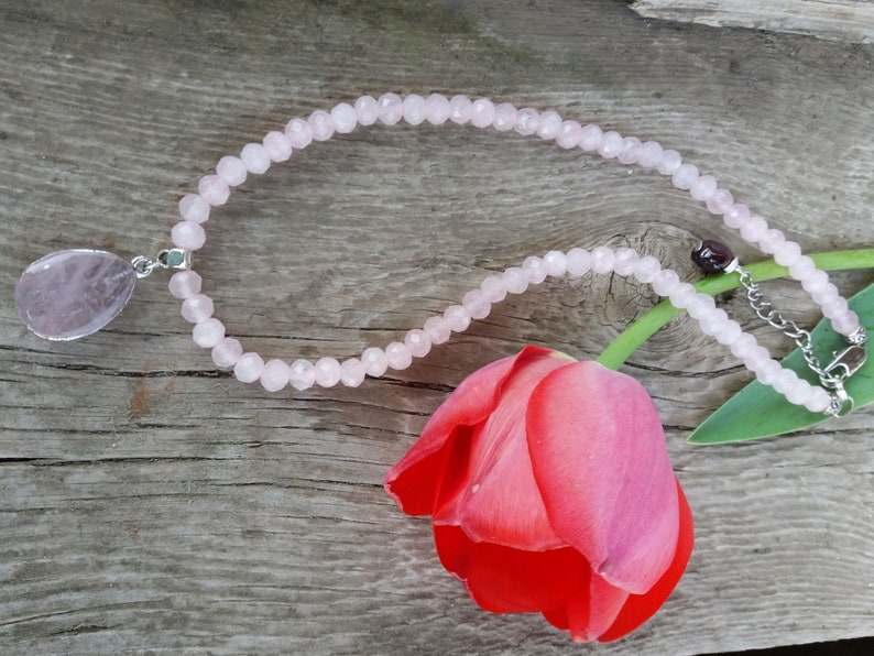 Women Pink Choker Necklace Rose Quartz pendant Healing Love 4th Heart chakra Balance Calming Gemstone Girl Yoga Beaded jewelry gift Faceted