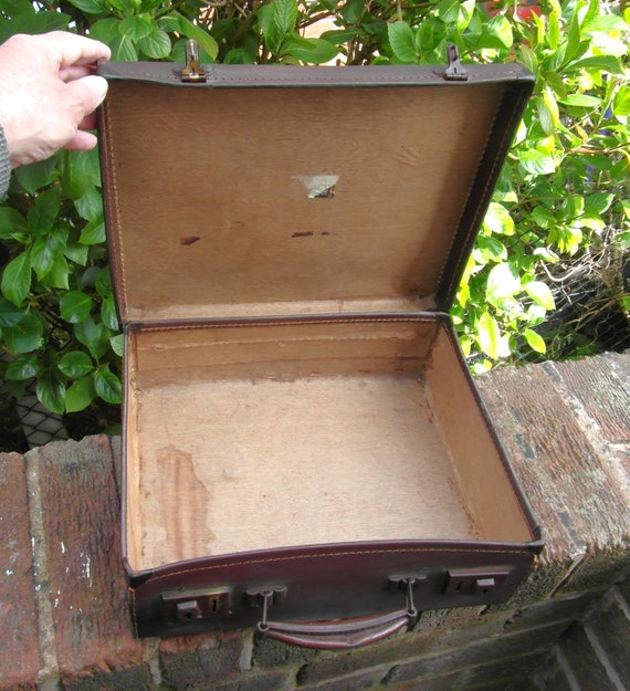 A Small Antique Faux Leather British Suitcase UK … - image 2