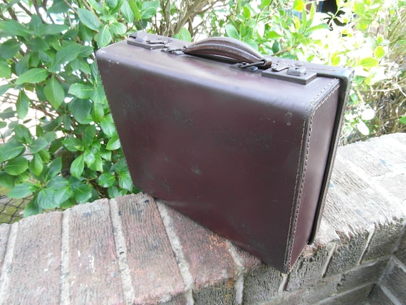 A Small Antique Faux Leather British Suitcase UK … - image 8
