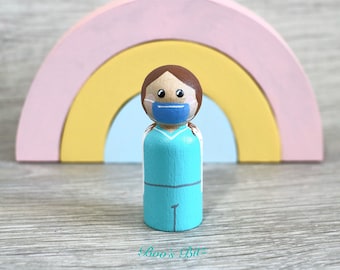 Surgeon / Scrub Nurse peg doll keepsake, gift, cake topper (personalised) handmade, key worker